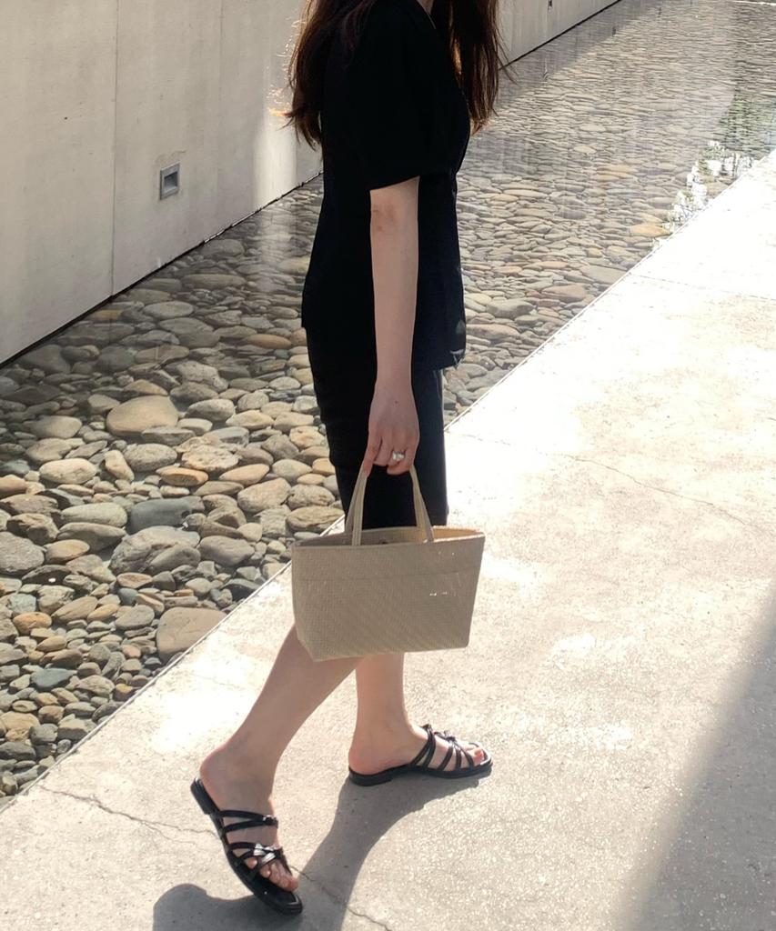 Сумка-тоут Tuo Rattan Flat Tote Mini Бежевая · Плетеная сумка-тоут Tuo Rattan Flat Tote Mini Бежевая