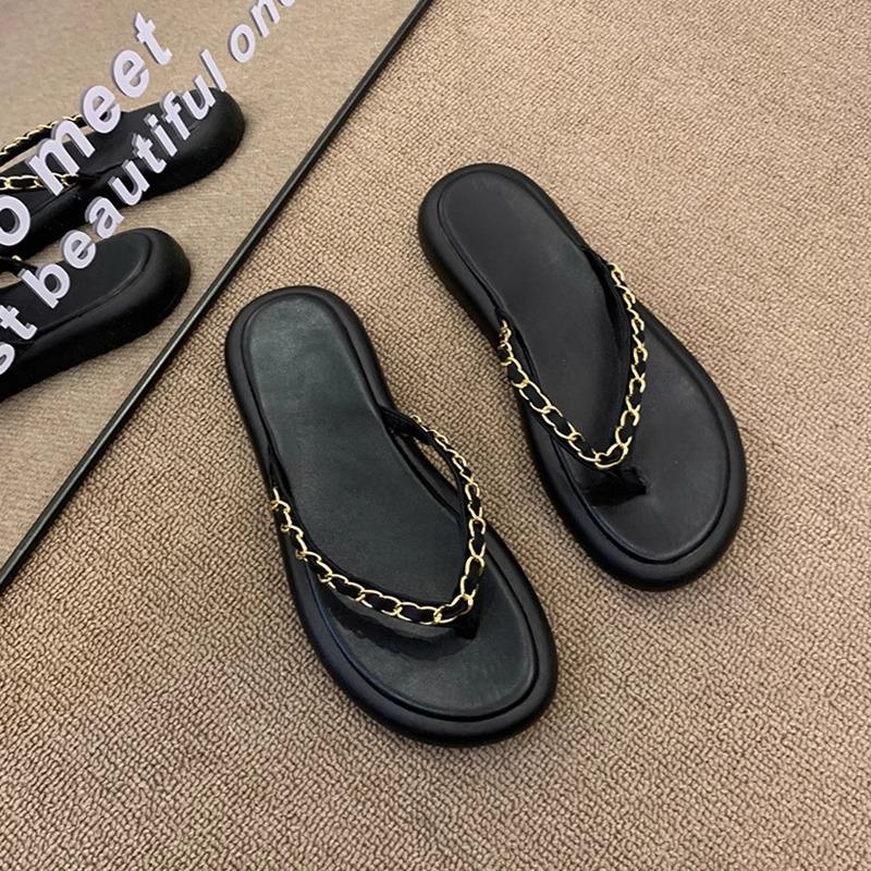 Internet Celebrity High Sense Beautiful Cool Slippers Women's Summer 2025 New Fashion Versatile with Skirt Thick Bottom Flip-flops Women