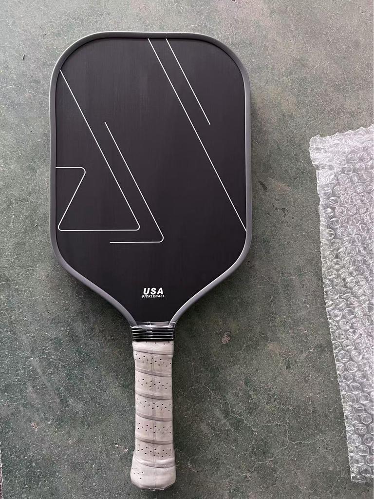 Падл для пиклбола из углеродного волокна T700 с матовым покрытием тканевой текстуры, толщина 16 мм, качество для профессиональных соревнований.