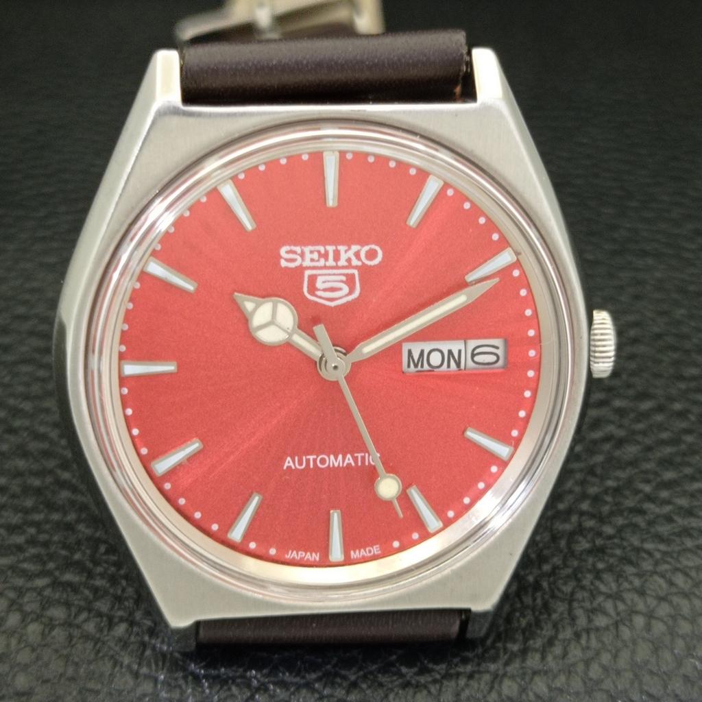 Seiko 5 АВТОМАТИЧЕСКИЕ ЯПОНСКИЕ МУЖСКИЕ ЧАСЫ 6309A ВИНТАЖНЫЕ КРАСНОГО ЦВЕТА ЦИФЕРБЛАТ a701246-5 R206a-a701246