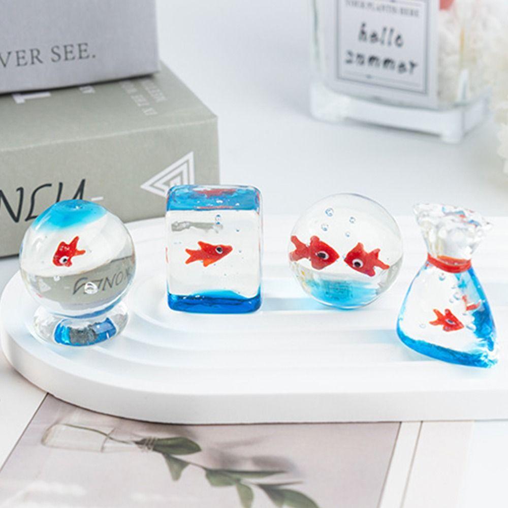 Handmade Mini Glass Fish Tank Creative Mini Pocket Fish Statue Aquarium Decoration Home Ornament