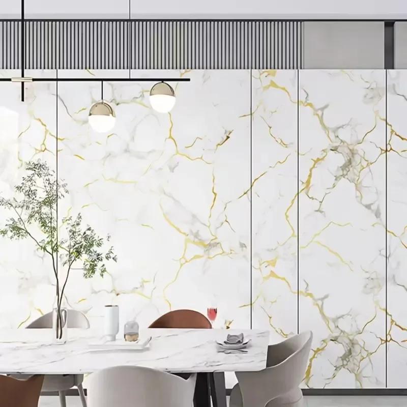Водонепроницаемая и грязеотталкивающая наклейка на стену Самоклеящиеся обои 1 рулон Толстые пенопластовые обои с рисунком под мрамор для спальни и гостиной