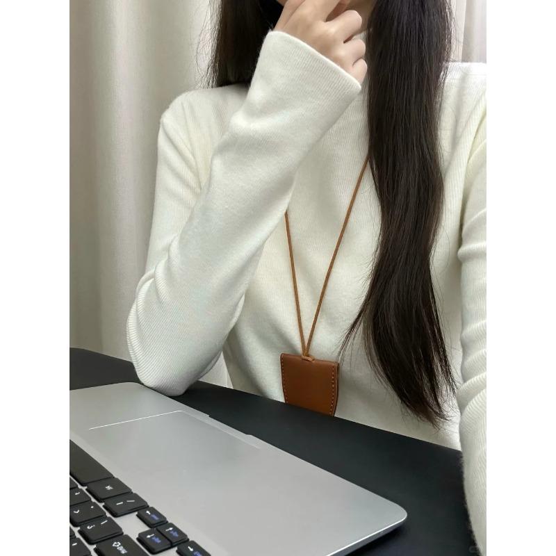 Autumn and Winter Fashion Suit Women's Semi-turtleneck Stacked Knitted Sweater with Small Gold Buckle Cardigan Vest Jacket Vest