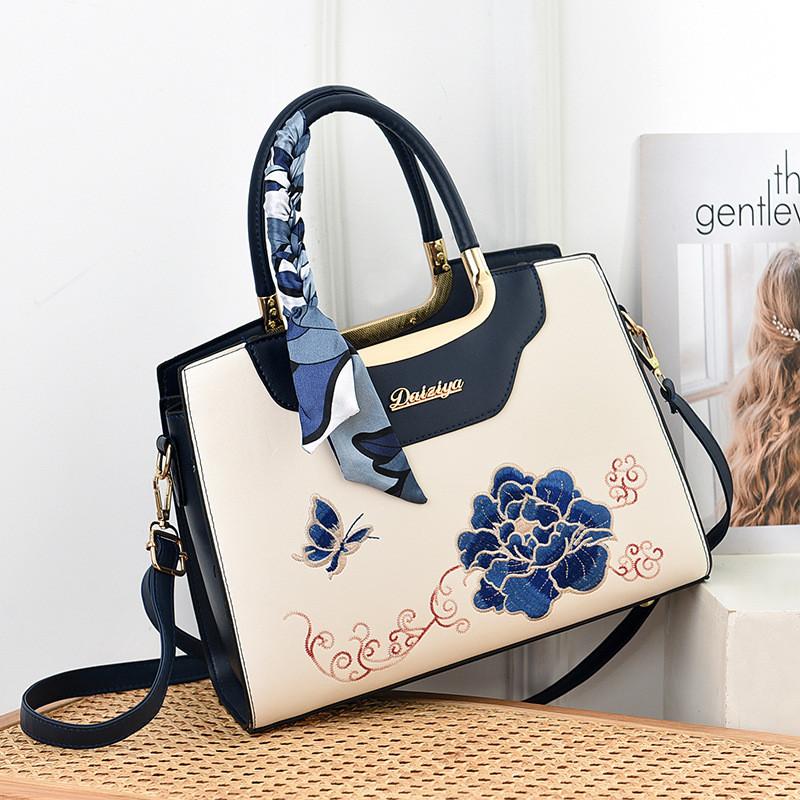 Fashionable Pu Material National Style Embroidered Shoulder Bag For Everyday Use
