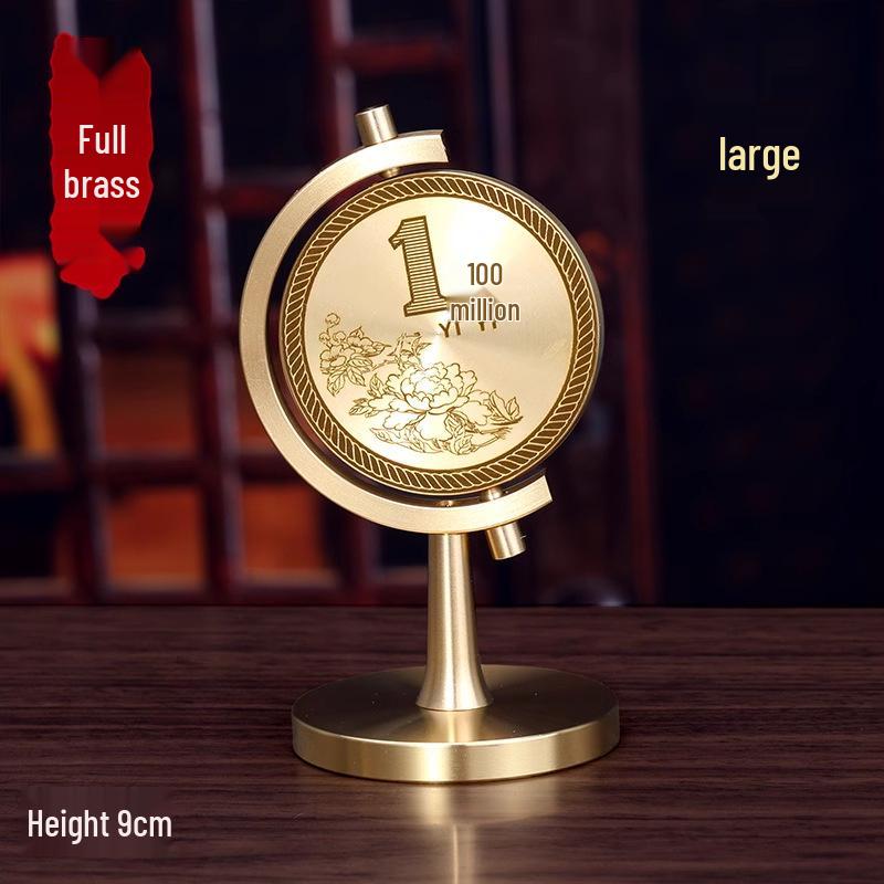 Вращающееся украшение из чистой латуни: Маленькая цель для процветания - Декор для рабочего стола