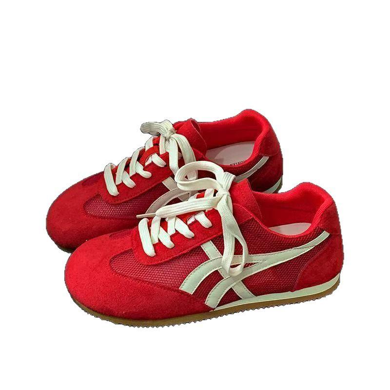 Сетчатые дышащие немецкие тренировочные туфли женские осенние новые легкие студенческие универсальные на плоской подошве повседневные спортивные кеды