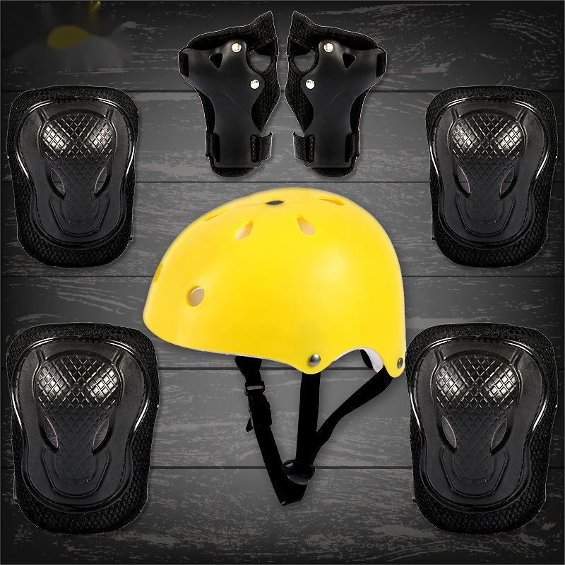 Children's Protective Gear Set for Roller Skating Skateboard Cycling Go Karts Outdoor Sports Gear for Kids 7-Piece Set on Sale