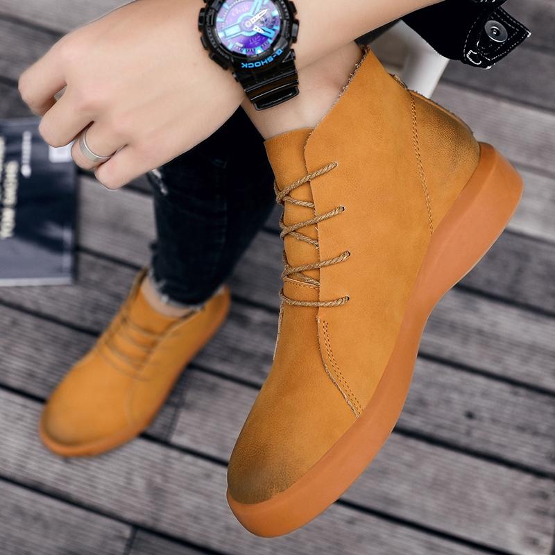 Fashion Korean Luxury Genuine Leather Lace Up Mid Top Boots Men Chelsea Boots Motorcycle Outdoor Cow Sole Shoes British Work Shoes Male