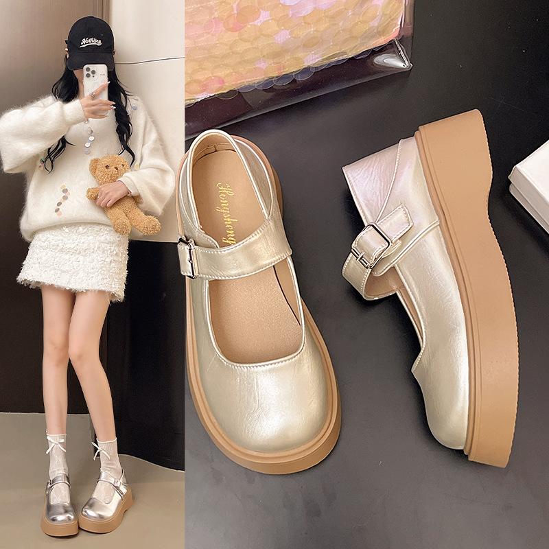 Platform Mary Jane Small Leather Shoes Women's Autumn 2025 New Japanese Jk Round Head with Skirt French Retro Single Shoes