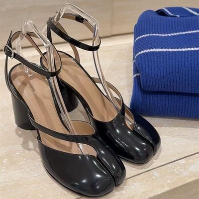 Мода Новый Продукт Под-пальцевые Легкий Вырез Однотонные Туфли Высокий Каблук Толстый Каблук Римские Сандалии Большой Размер Белый Черный