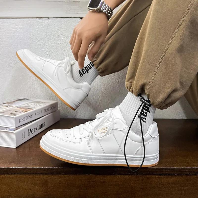 Fashion Spring Breathable Small White Board Shoes Men's 2024 New Trend Casual Sports Shoes Male Versatile Trend Leather Shoes Sneakers