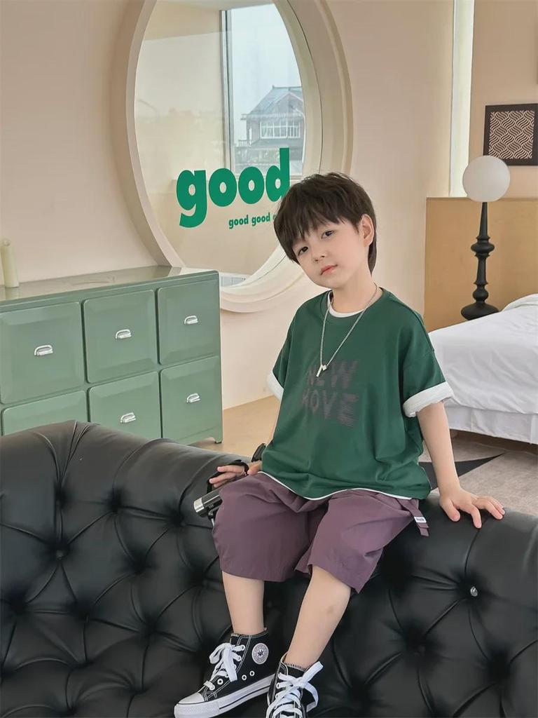 Летние футболки для мальчиков в корейском стиле 2025: Модные, удобные детские топы с коротким рукавом и принтом