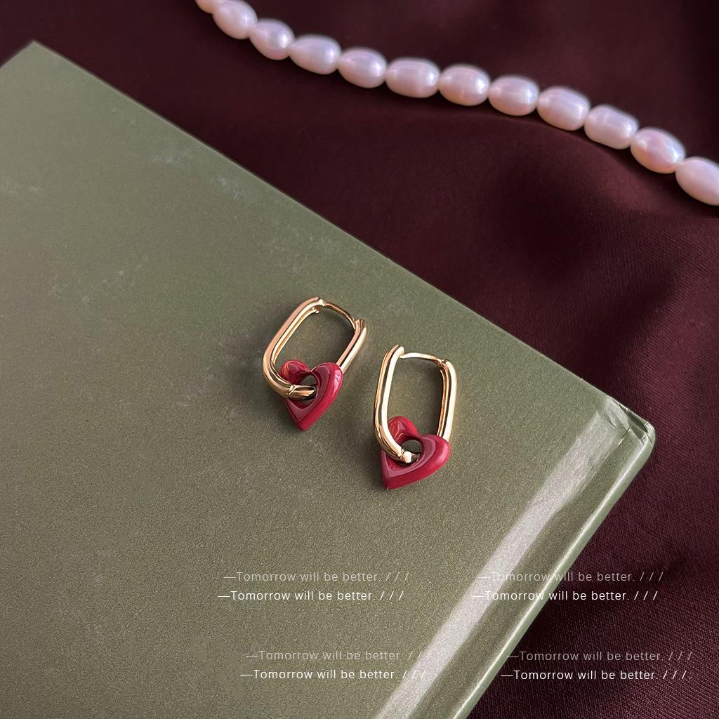 French Red Oil Drop Earrings - Retro, High-End, Light Luxury, Medieval Style for Women