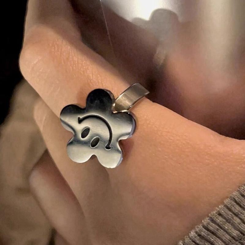 Forward Smiley Fashion Face Ring Stylish Copper Design With Adjustable Size For Women