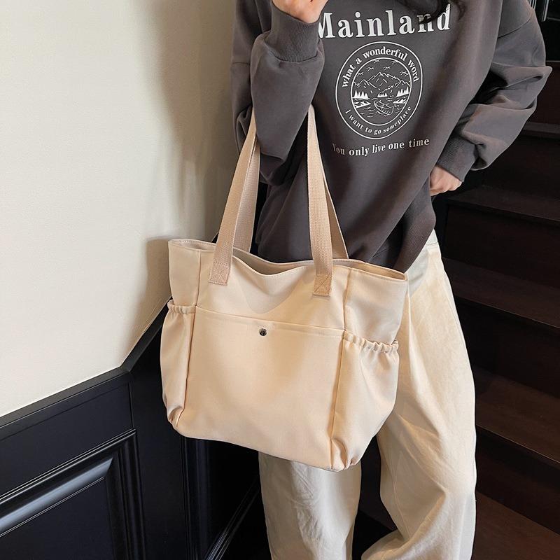 Простая холщовая сумка Женская сумка-тоут Большой вместимости для поездок на работу Простая для отдыха Сумка на плечо для работы студента Сумка под мышкой