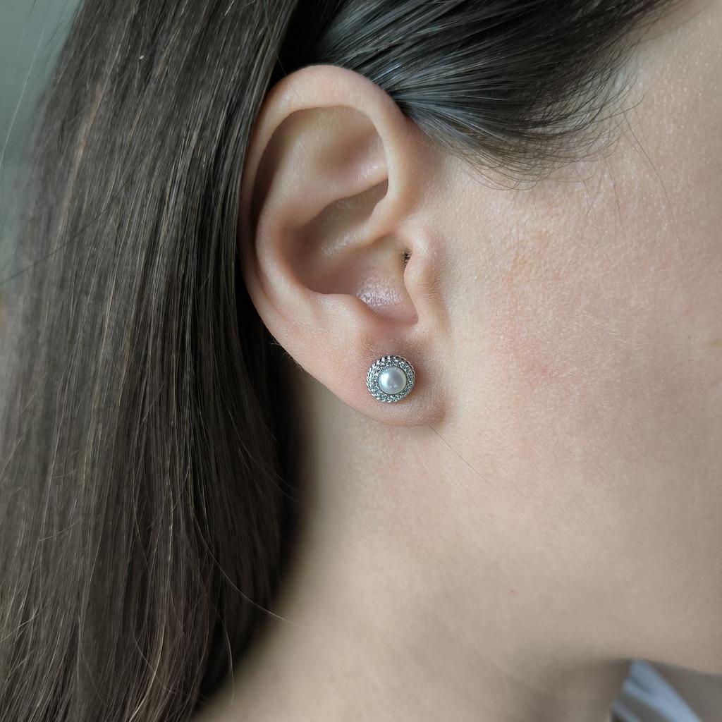 Серебряные серьги с натуральным жемчугом, фианитами (2184300)