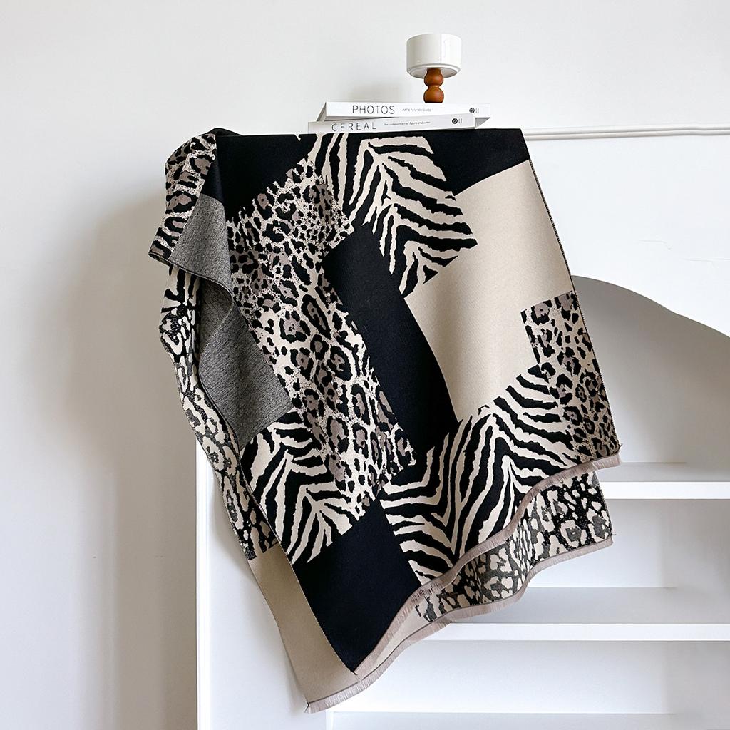 Autumn And Winter Leopard Print Wild Warm Scarf Unique Personality Sweet Cool Wind Women Imitation Cashmere Air Conditioner Shawl Scarf