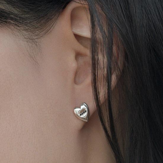 POSTLUDE [SILVER] HEART CC 4 CZ EARRINGS (3 colors)