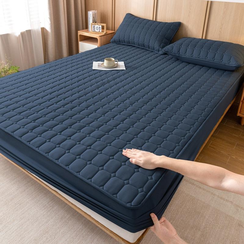 Solid Color Skin-friendly Washed Cotton Bed Sheet Anti-dust Anti-slip Quilted Thickened Bed Cover Home Bedroom Protective Cover