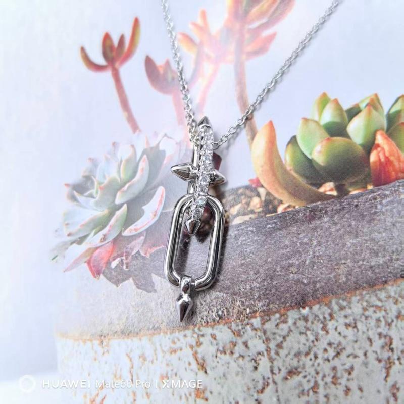 European and American Fashion Light Luxury Wedding Commemorative Necklace Jewelry Personalized Double Ring Women's Necklace