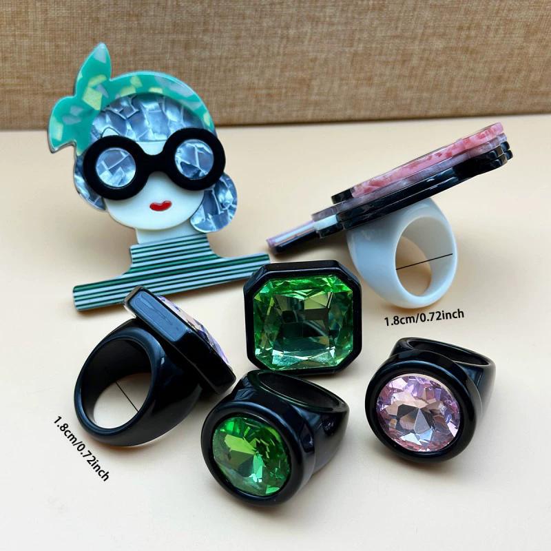 New Acrylic Geometric Ring an Instagram Fashion And Trendy Little Girl Ring is a Cute Jewelry Accessory for Ladies