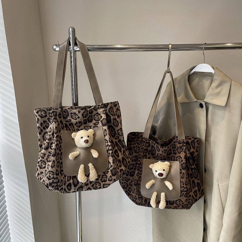 Винтажная леопардовая сумка-тоут большой емкости с принтом медведя через плечо для женщин