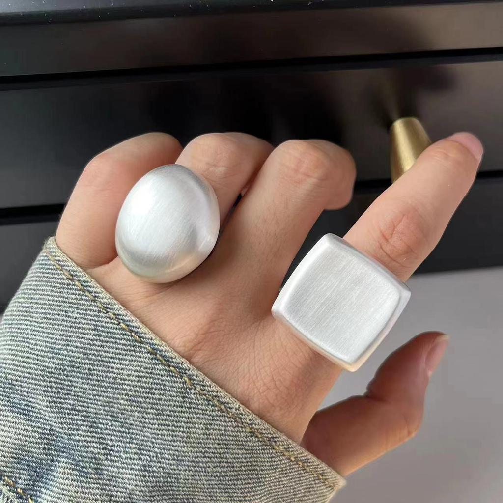 Серьги в стиле ретро из матового серебра с геометрической квадратной огранкой