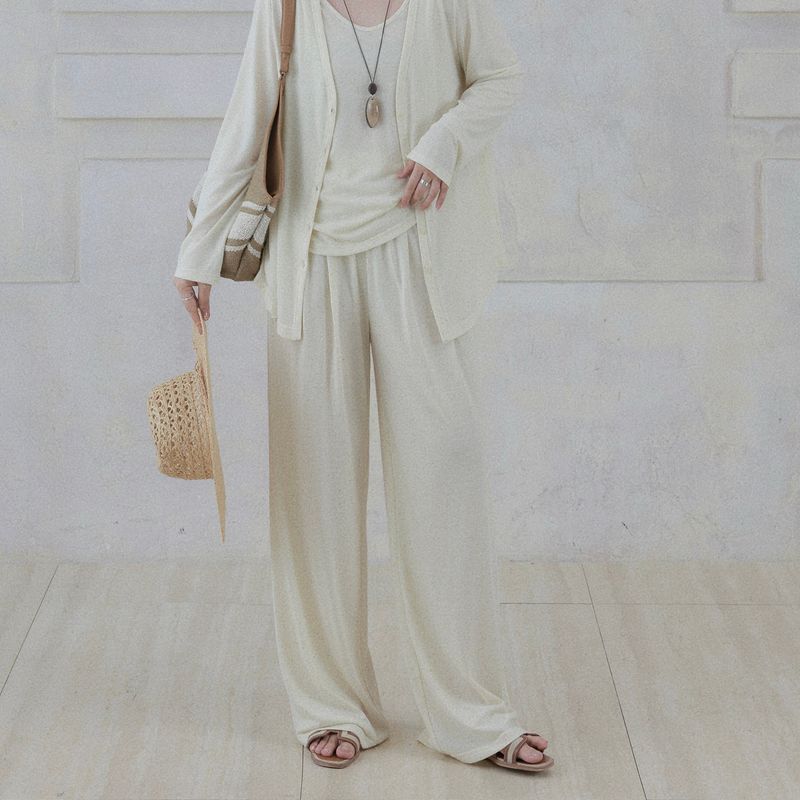 Plus-Size Women's Clothing for Slightly Chubby Girls, Casual Style Linen Vest, Cardigan, T-Shirt, and Pants Three-Piece Set