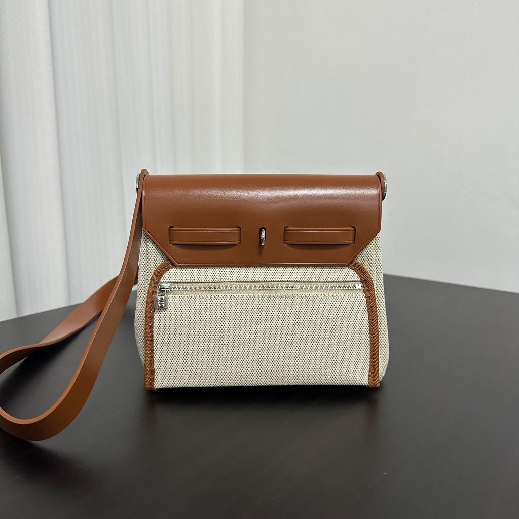 Cross Border 2025 / New Casual Versatile Canvas Square Bag Tote Bag MINI Cross Shoulder Single Shoulder Women's Bag Good Quality