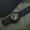 Seiko 5 Серия Модные уличные скейтборд-часы Солнечный механический механизм Нейлоновый ремешок Мужские часы Зеленые SRPJ37K1