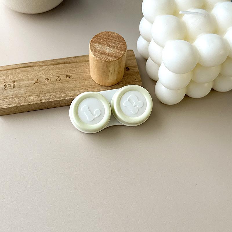 1pcs Cream Color Contact Lenses Box Travel Holder Container Soaking Contact Lens Box Mini Contact Lenses Case Accessories