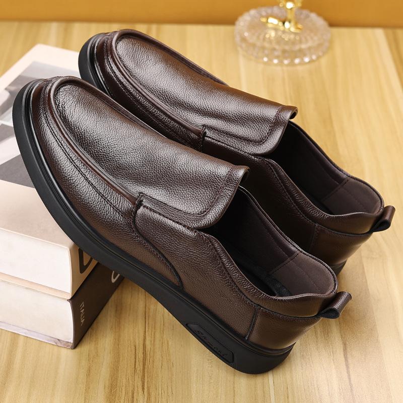 FashionFashion Casual Soft Leather Shoes Loafers for Men New Designer Spring Autumn Solid Color Anti-slip Men's Dress Shoes