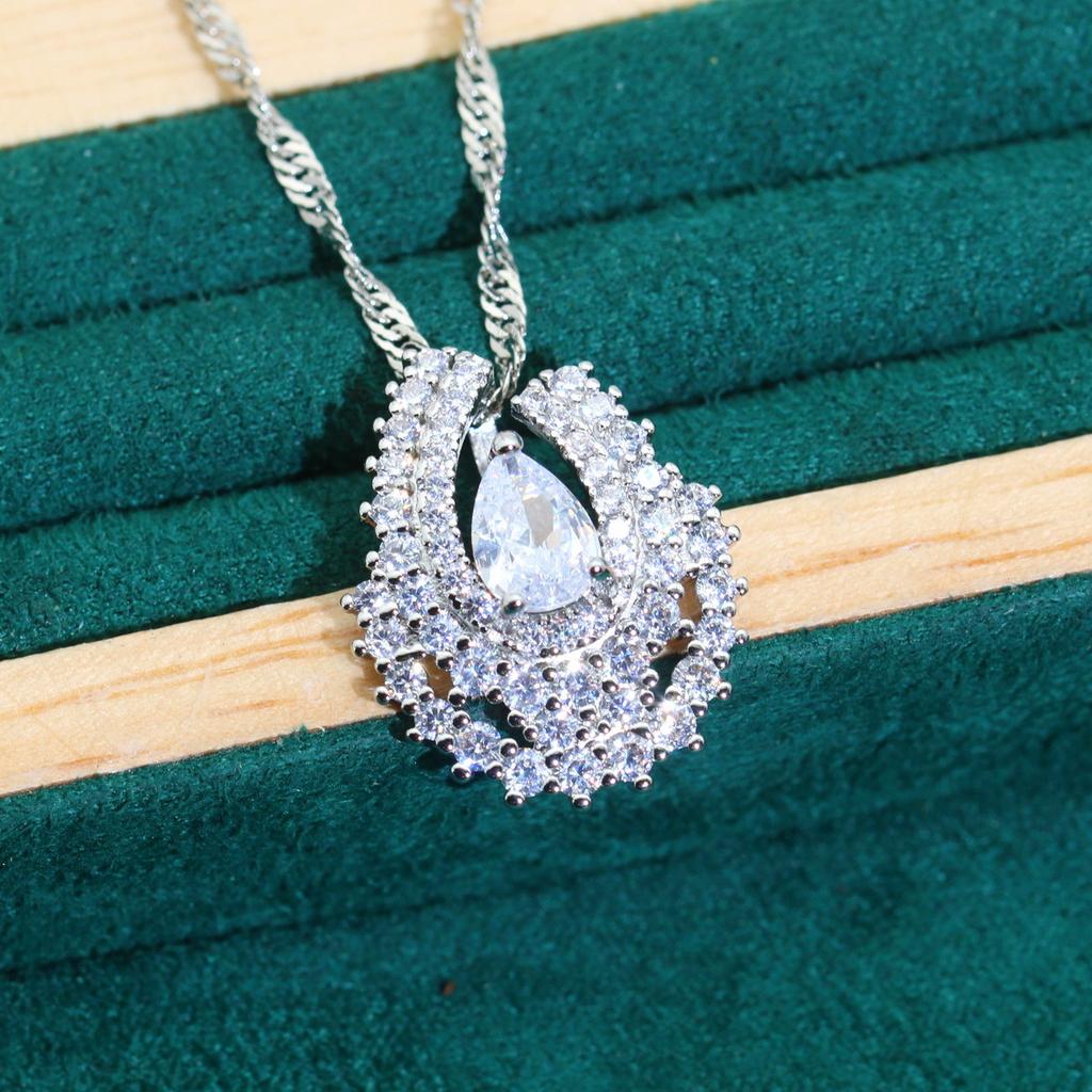 Europe and The United States Hot Zircon Bracelet Necklace Earrings Lady Jewelry Set