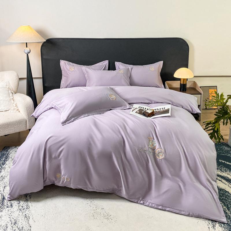 Легкая роскошь Высококлассный Класс А Чистый хлопок Комплект из четырех предметов для кровати Вышивка Приятный для кожи Дышащий Удобный Простыня Пододеяльник Наволочка