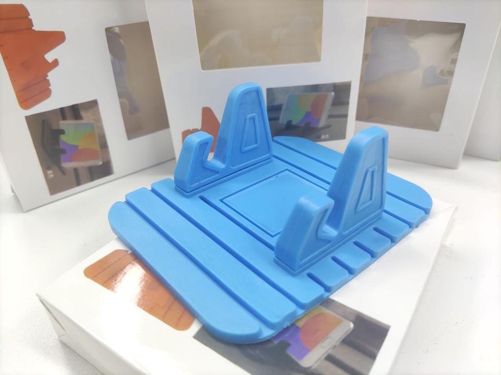 Anti-slip Car Silicone Holder Mat Pad Dashboard Stand Mount For Phone Holder Car Easel For Cars Interior Spare Parts