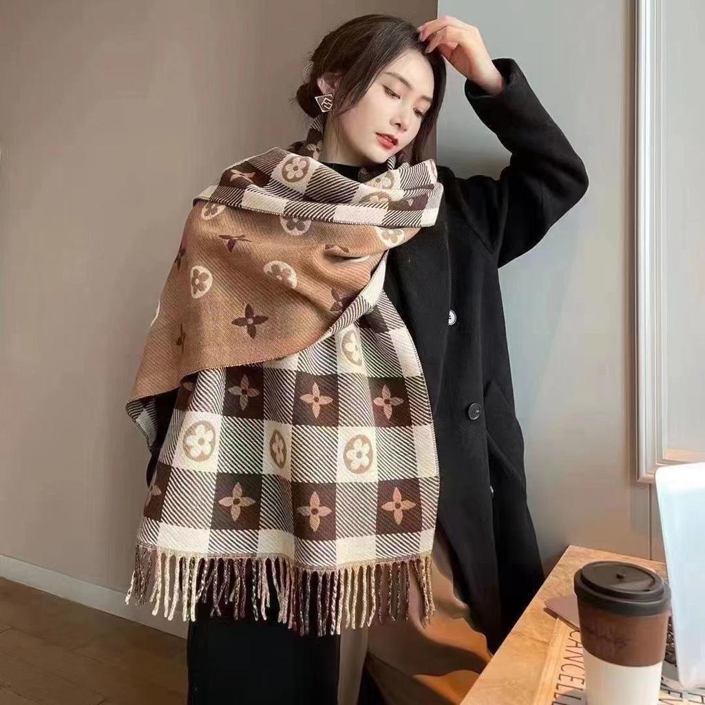 New Bear Hair Plaid Imitation Cashmere Thickened Autumn and Winter Warm Scarf Fashionable and Versatile Double Sided Love Tassel Scarf