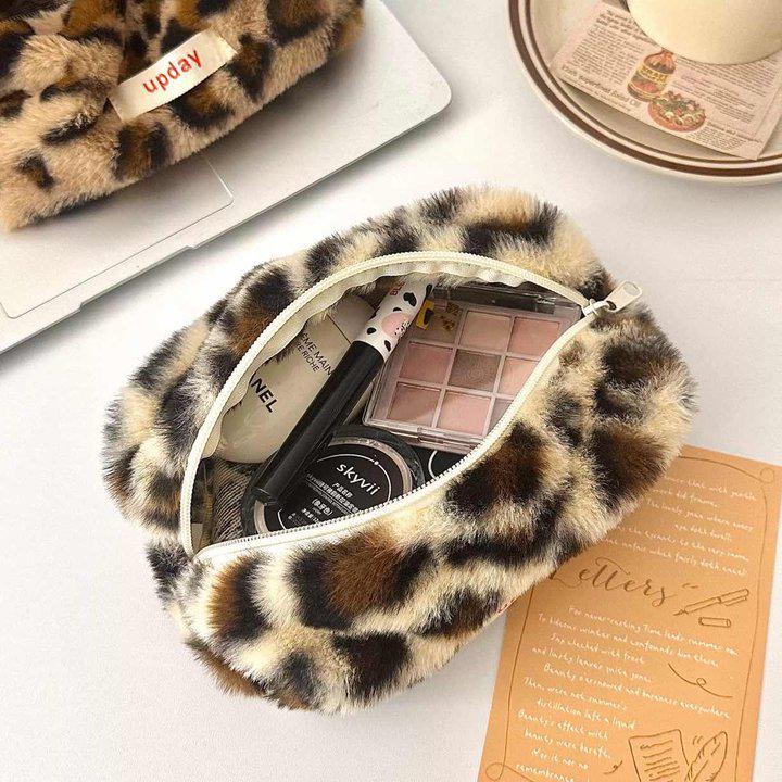 Косметичка и несессер с леопардовым принтом: Портативный, Вместительный, Женский Дорожный Пенал