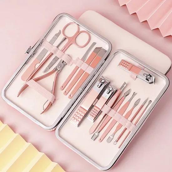 Nail Clippers Rose Gold 18piece Diagonal Exfoliating Stainless Steel Manicure Set Household Ear Spoon Scissors for Men and Women