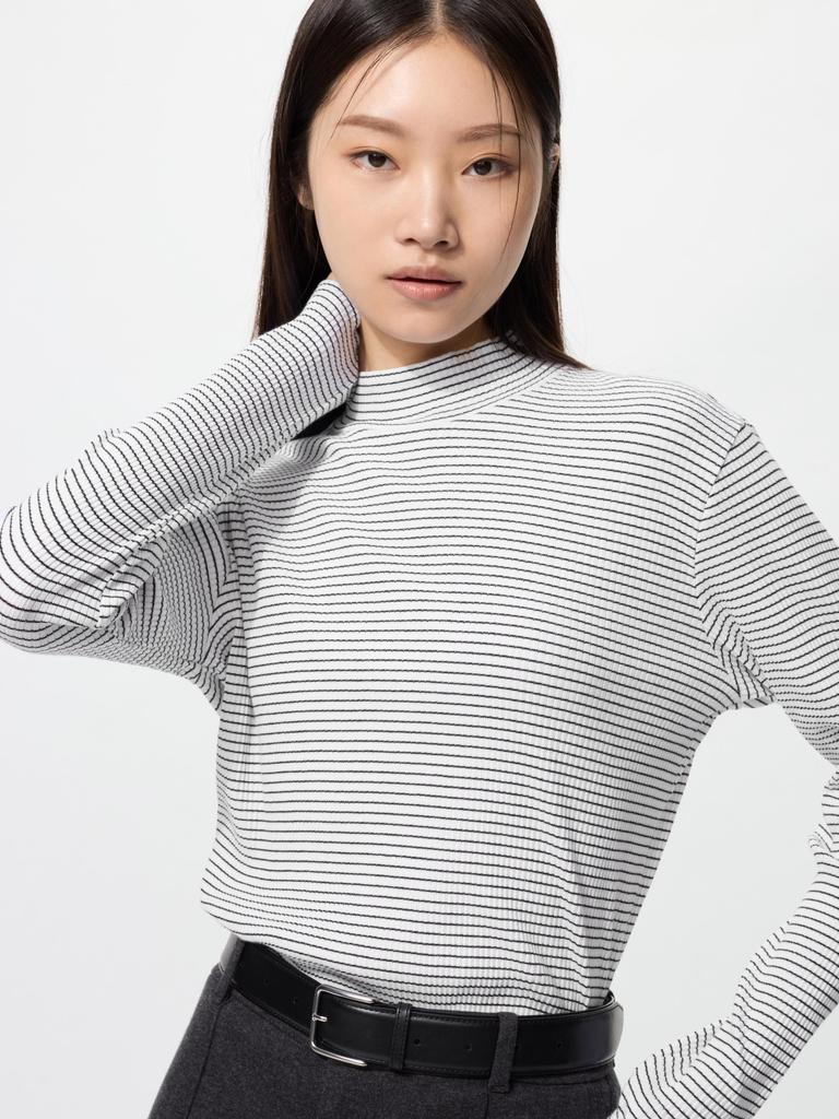 Uniqlo Lip High Neck T  Long Sleeve  sTripe