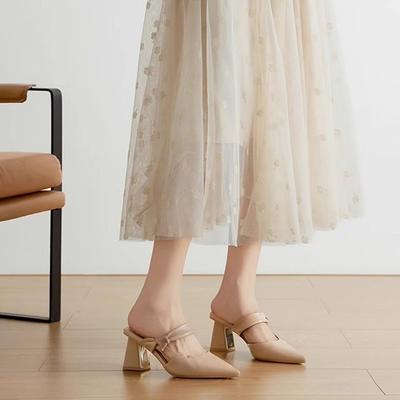 Остроносые полушлепанцы женские 2025 весна и лето новая уличная обувь с толстым каблуком, закрытым носком, удобные и универсальные босоножки на высоком каблуке wo