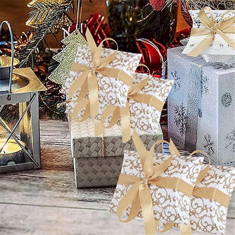 50 шт., коробка конфет в форме подушки с лентой, достаточно места для свадебных сувениров, ювелирных закусок