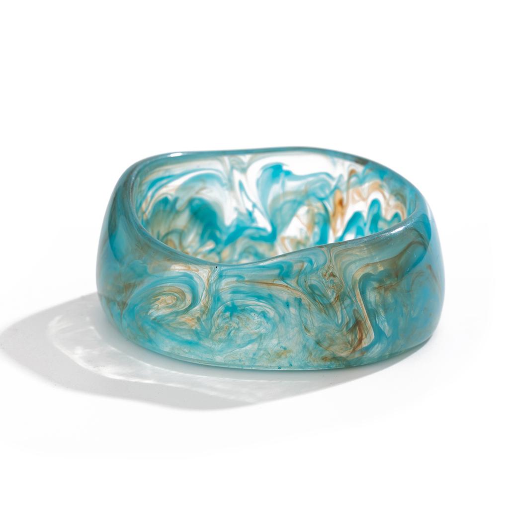 Ingemark 3 Style Boho Y2K Glossy Resin Wide Bracelets for Women Punk Smooth Curved Spring Opening Metal Bangles 2025 New Jewelry