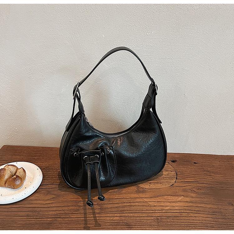 Ielgy Niche Design One-Shoulder Messenger Dumpling Bag Simple