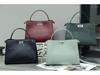 Женская большая сумка-тоут из натуральной кожи - Crossbody из кожи КРС первого сорта для работы и поездок