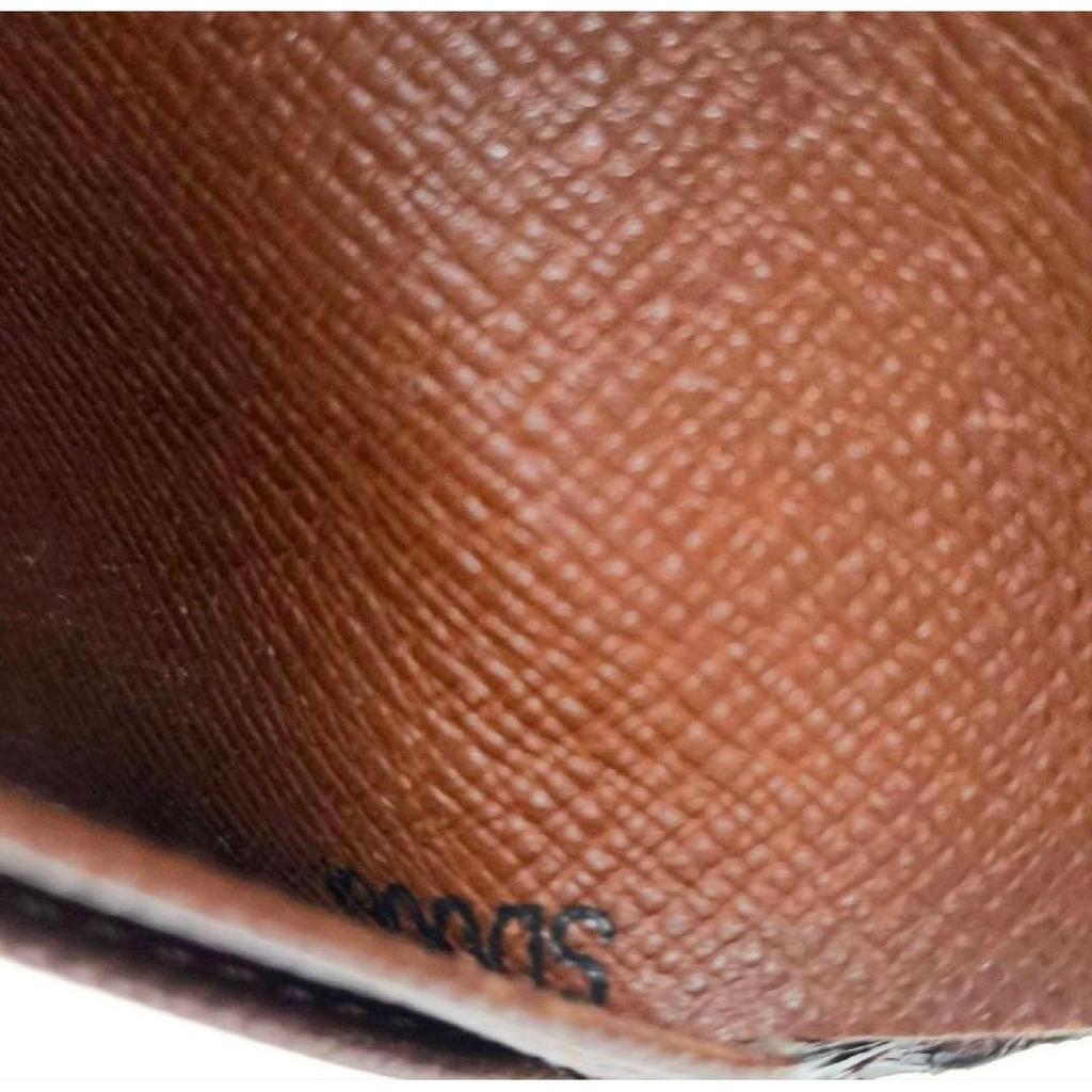 Used Excellent condition Louis Vuitton Monogram Portemonnaie Viennois kiss lock purse