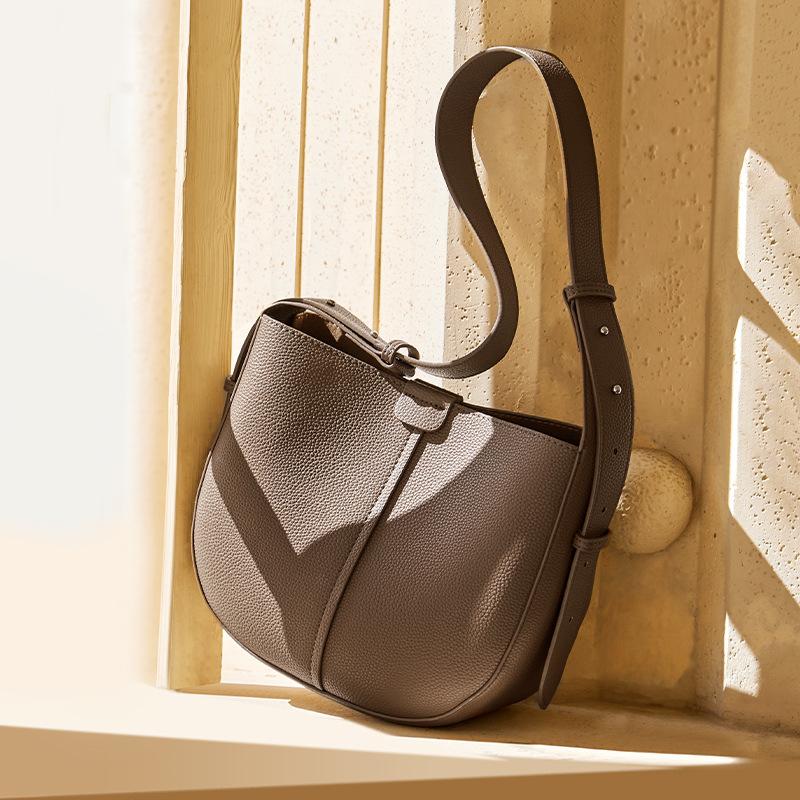 Mrs. Qiao Bag 2025 New Genuine Leather Bucket Bag for Women Autumn Winter Crossbody Bag Trendy Soft Leather Women's Shoulder Bag