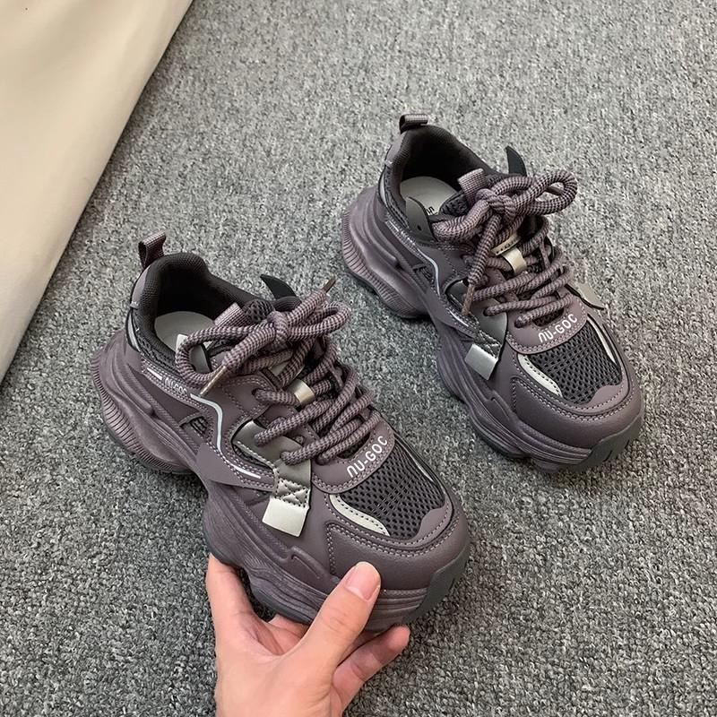 2024 Высококачественные уличные кроссовки на платформе для женщин, сетчатые однотонные дышащие кроссовки со шнуровкой и толстой подошвой, женская обувь