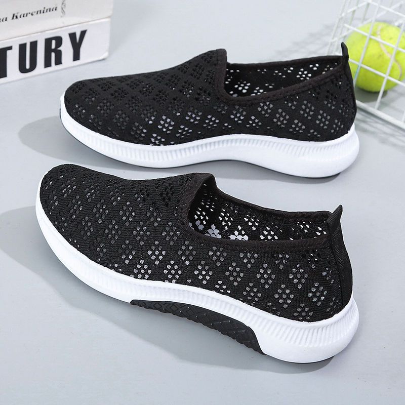 Обувь Старая Пекинская тканевая обувь Мягкая подошва Нескользящая обувь для спорта и отдыха с одним стременем Обувь для матерей среднего и пожилого возраста Удобная обувь с сеткой