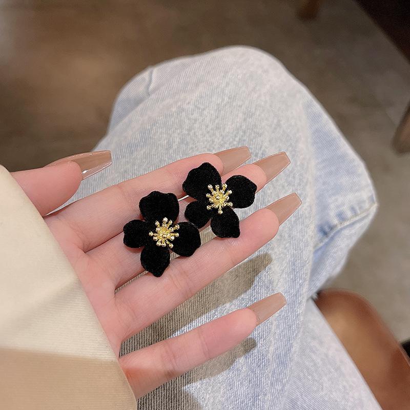 Ретро бархатные серьги-гвоздики с цветком для женщин и девочек, французские винтажные серьги 2023, модные корейские свадебные романтические ювелирные изделия, подарки