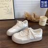 Весна и осень 2025 года новые немецкие тренировочные маленькие белые туфли женские на толстой подошве тонкие корейская версия легкие и универсальные ретро спортивные и лесу